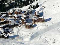 Arrivée sur Belle Plagne en parapente